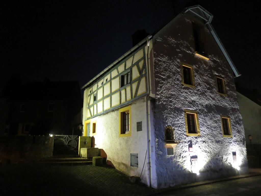 Ferienwohnungen Haus Hinneres Schalkenmehren Exterior foto